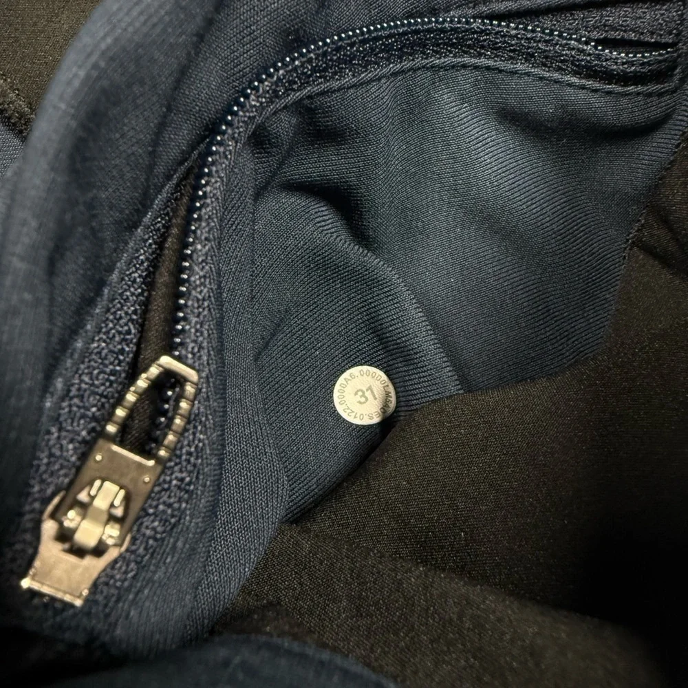 Lululemon ABC Classic-Fit 5 Pocket Pant Size 31 Blue